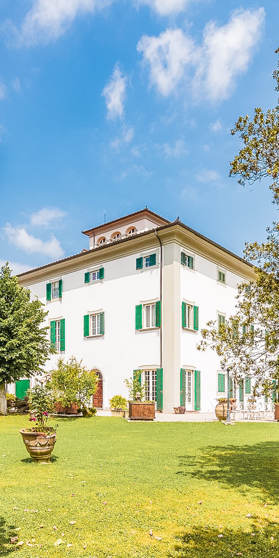 Neoclassical Villa in Quarrata, Tuscany