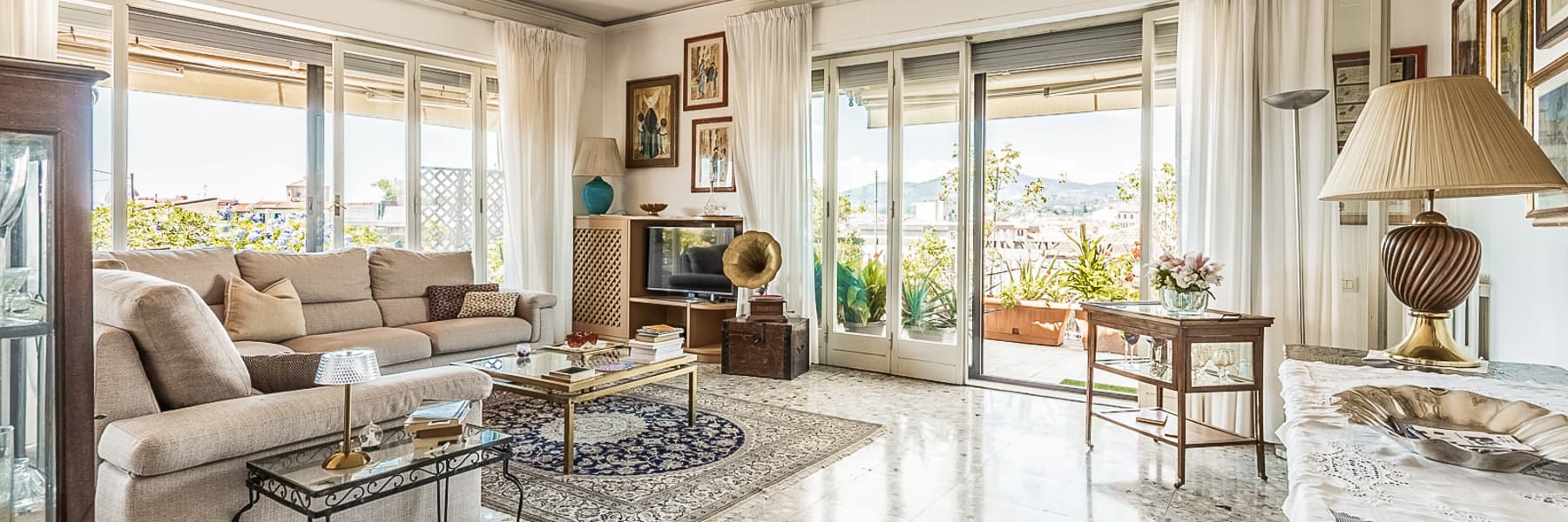 Florence Panoramic Loft with Expansive Terrace