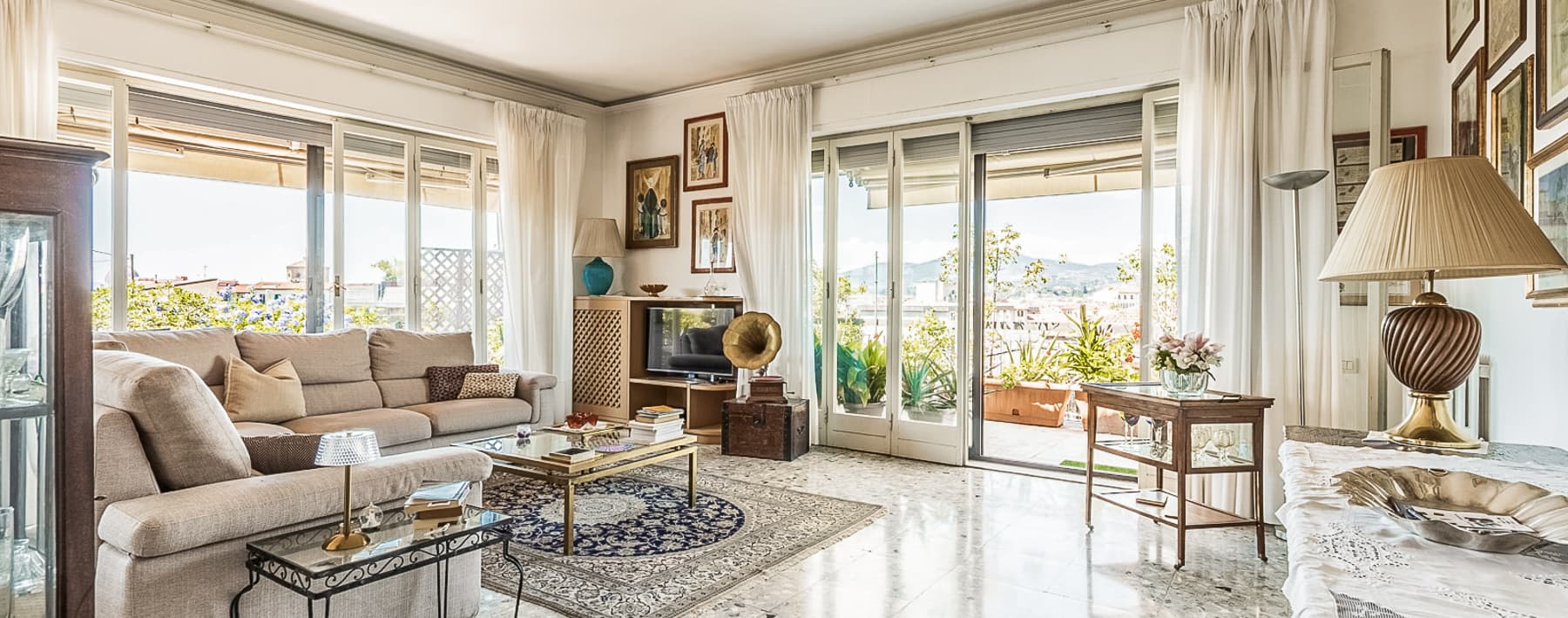 Florence Panoramic Loft with Expansive Terrace