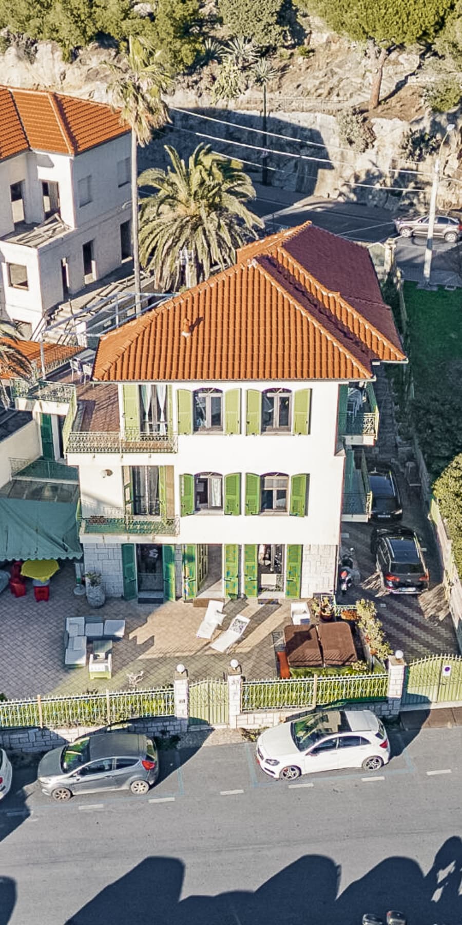 Seaside Apartment in Bordighera, Liguria with Terrace