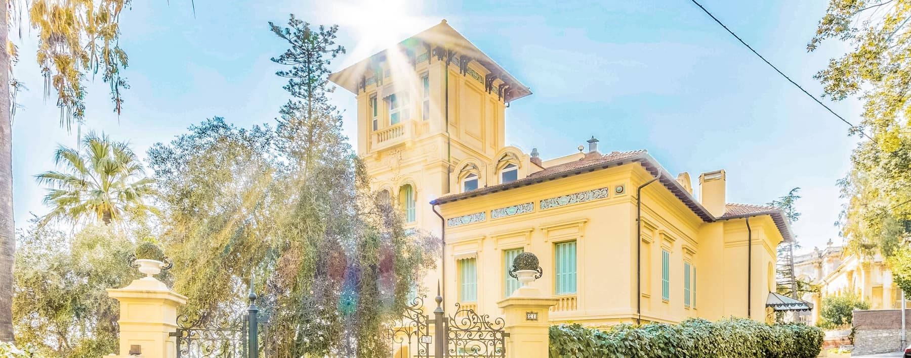 Elegant Apartment in Historic Villa, Ospedaletti, Liguria