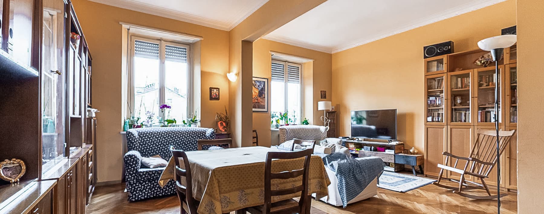 Elegant Apartment in Torino, Piedmont Near Piazza Solferino