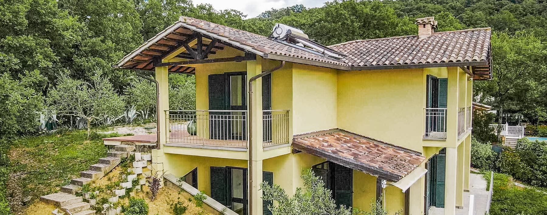 Lake View Detached House in Umbria's Magione