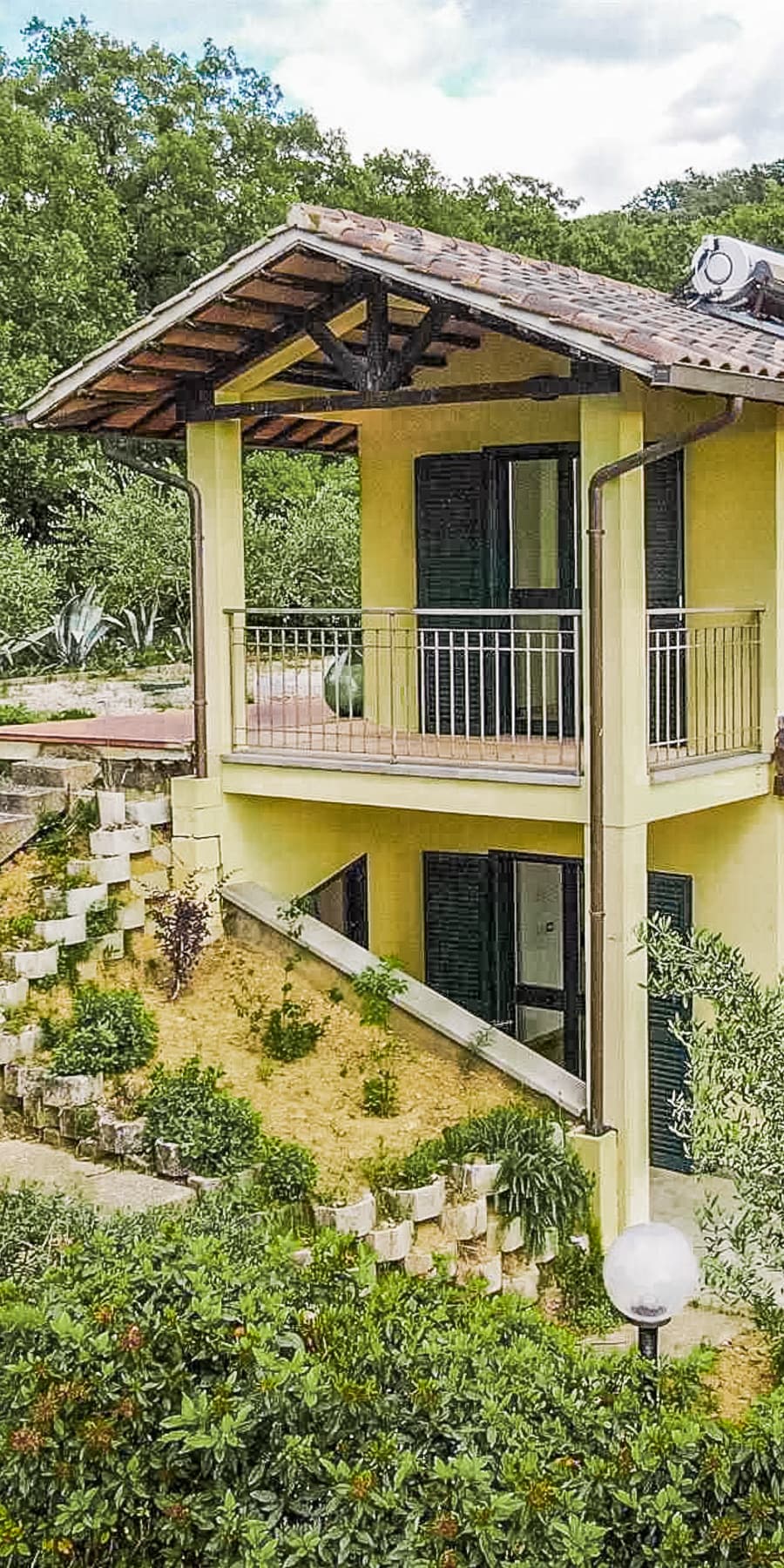 Lake View Detached House in Umbria's Magione