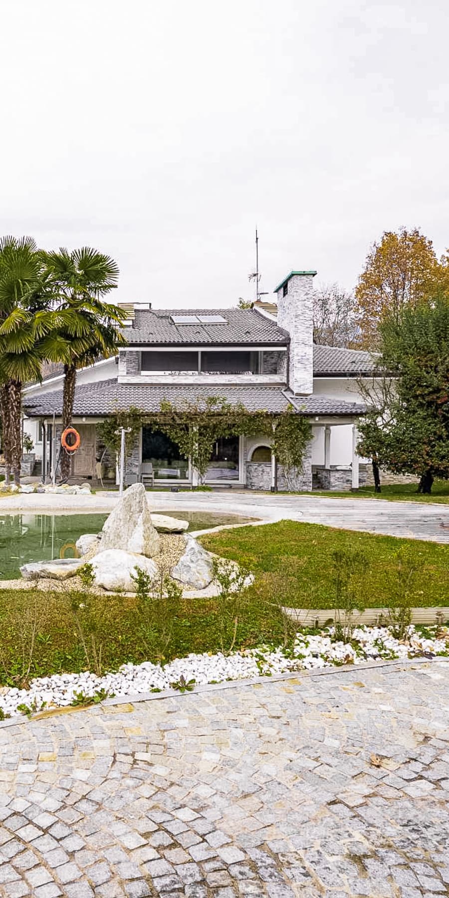 Elegant Villa with Pool in Moncalieri, Piedmont