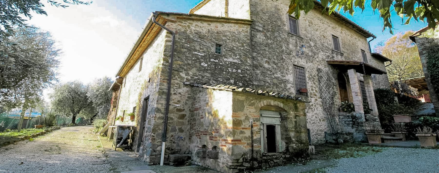 Rustic Country House in Scenic Tuscany, Serravalle Pistoiese