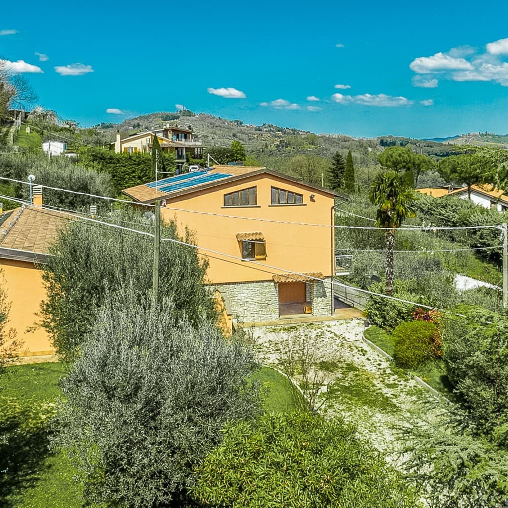 Modern Villa with Pool in Perugia, Umbria