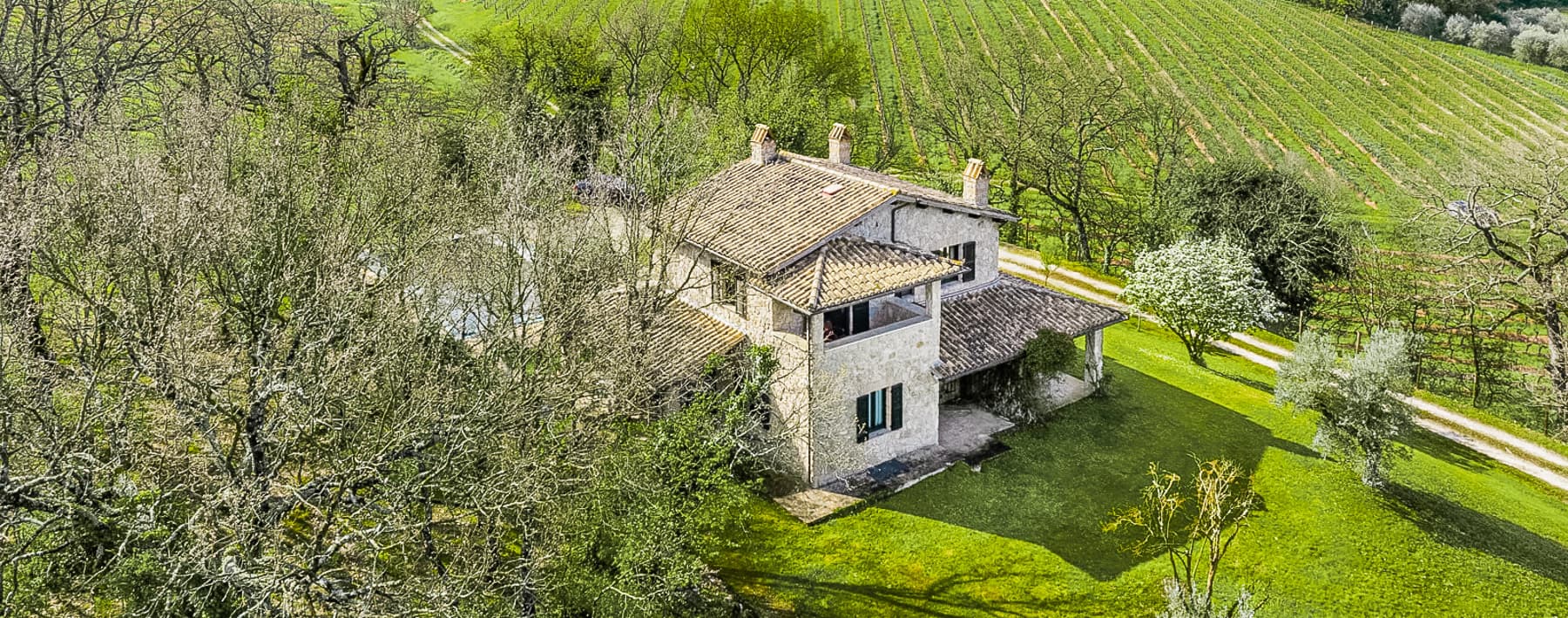 Rustic Country House with Pool in Baschi, Umbria