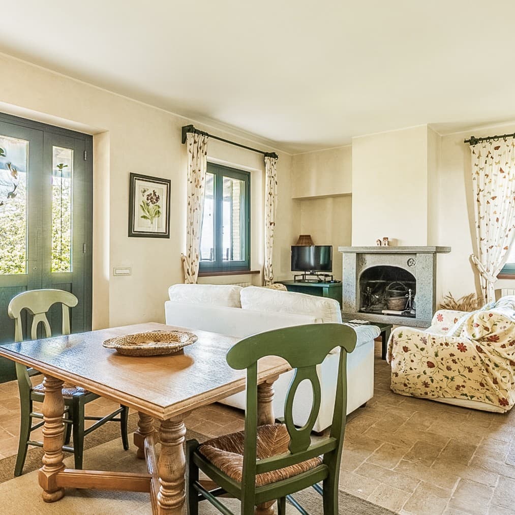 Rustic Country House with Pool in Baschi, Umbria