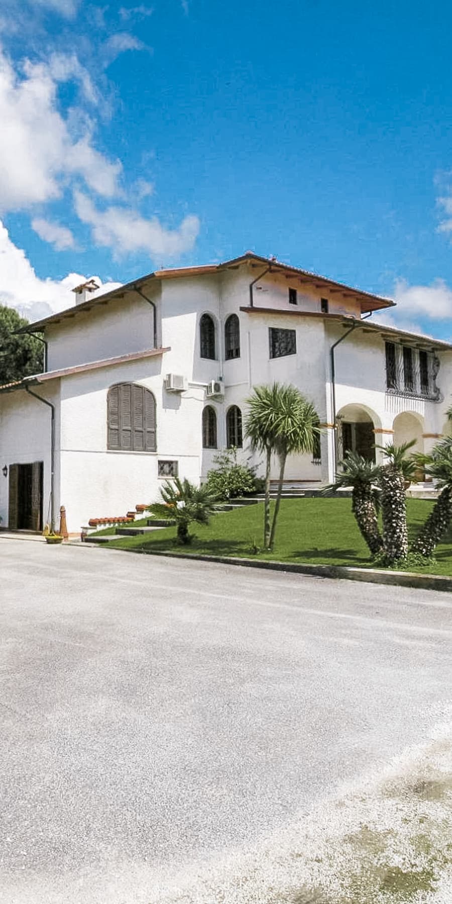 Elegant Villa with Pool in Versilia, Tuscany