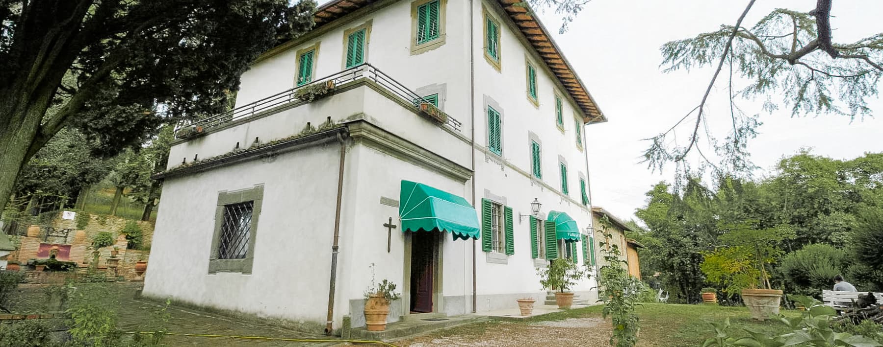 Casale storico con parco e piscina a Uzzano, Toscana