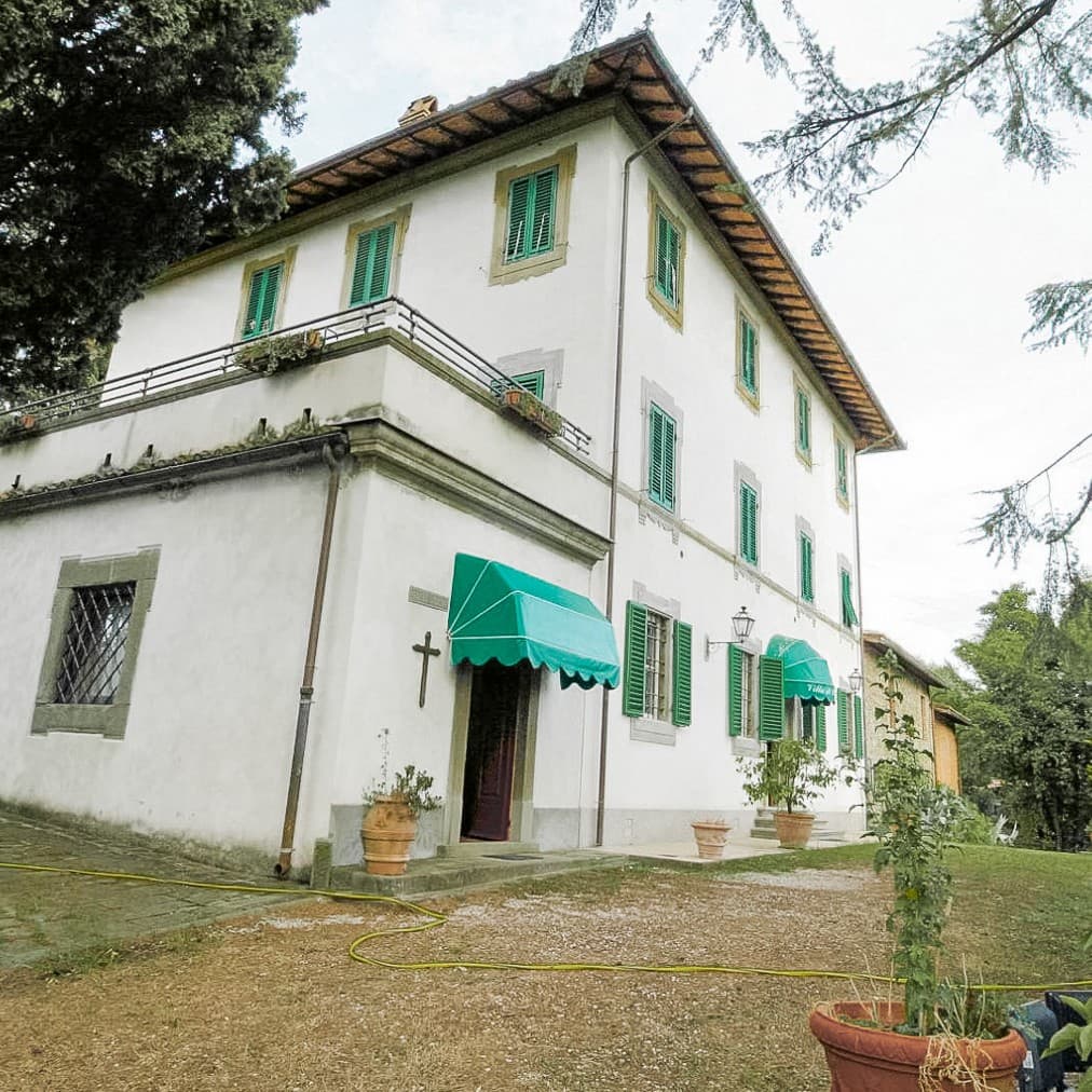 Rustic Country House with Pool in Uzzano, Tuscany