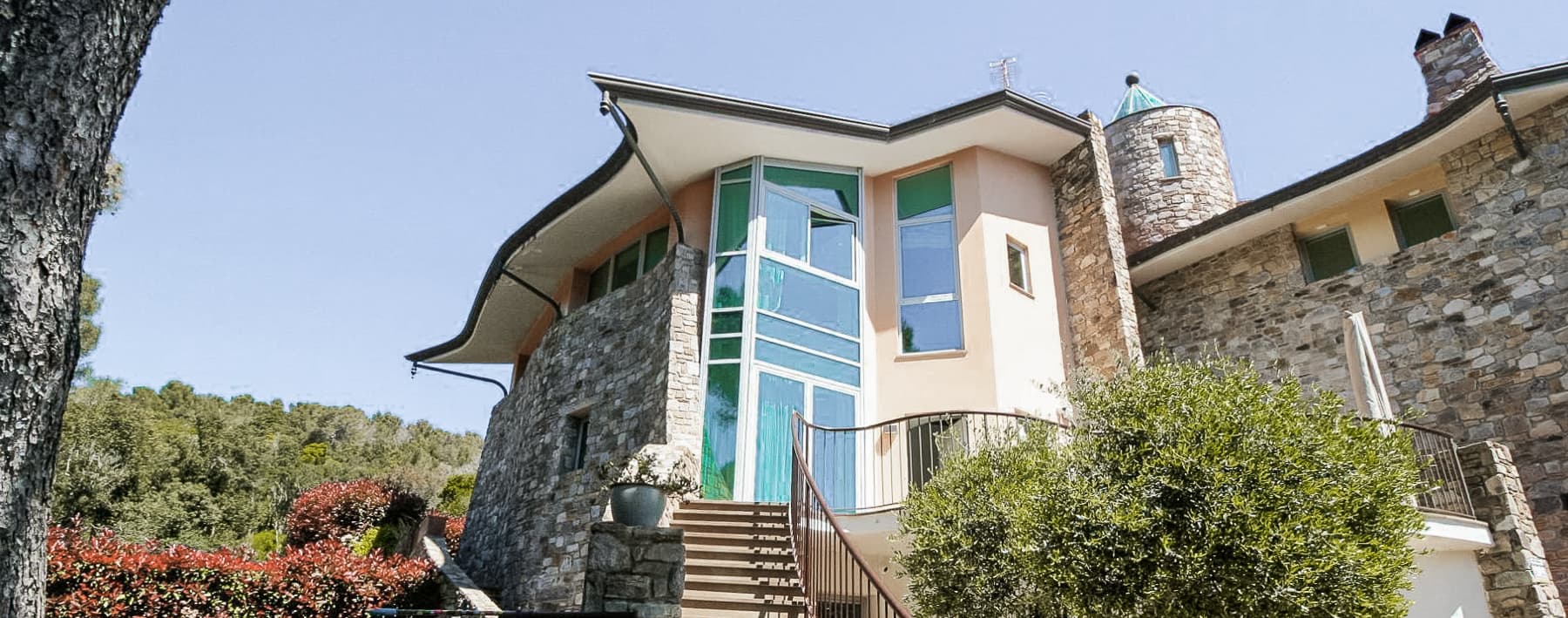 Charming Villa with Sea Views in Livorno, Tuscany