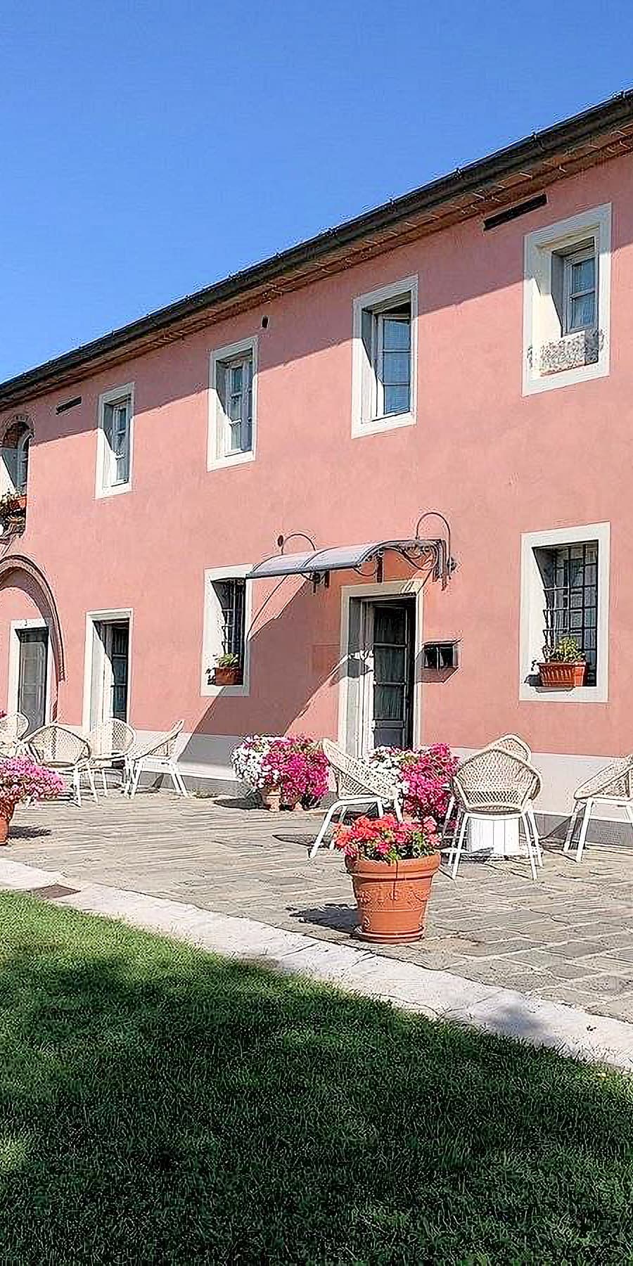 Rustic Country House in Altopascio, Tuscany