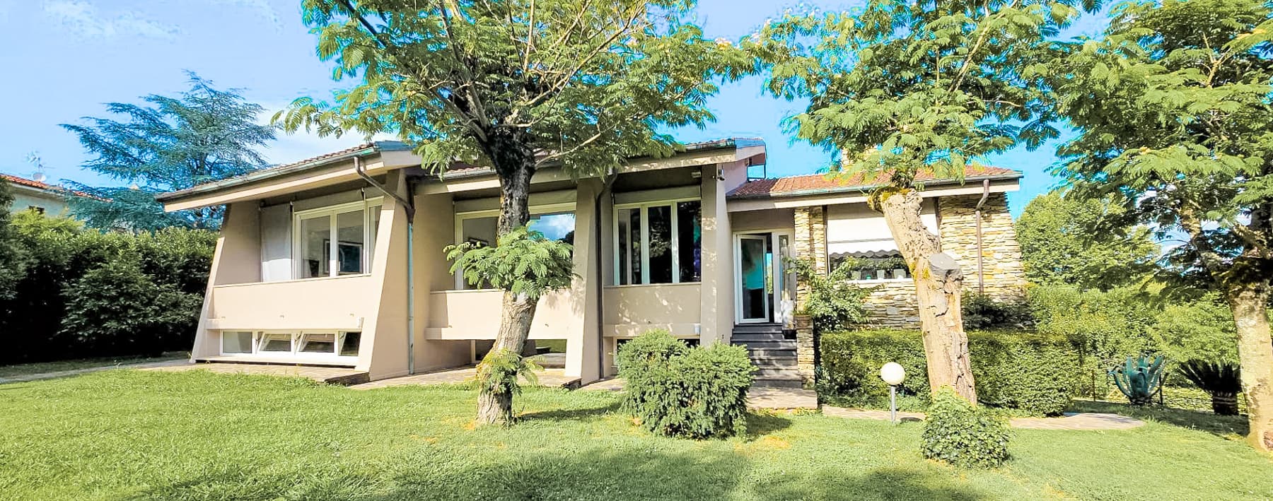 Spacious Villa with Pool in Capannori, Tuscany