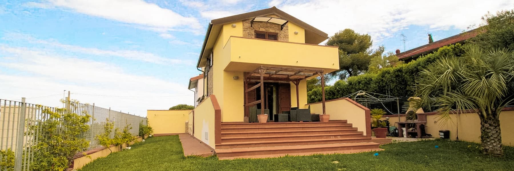 Semi-detached House with Pool in Tuscany, Livorno