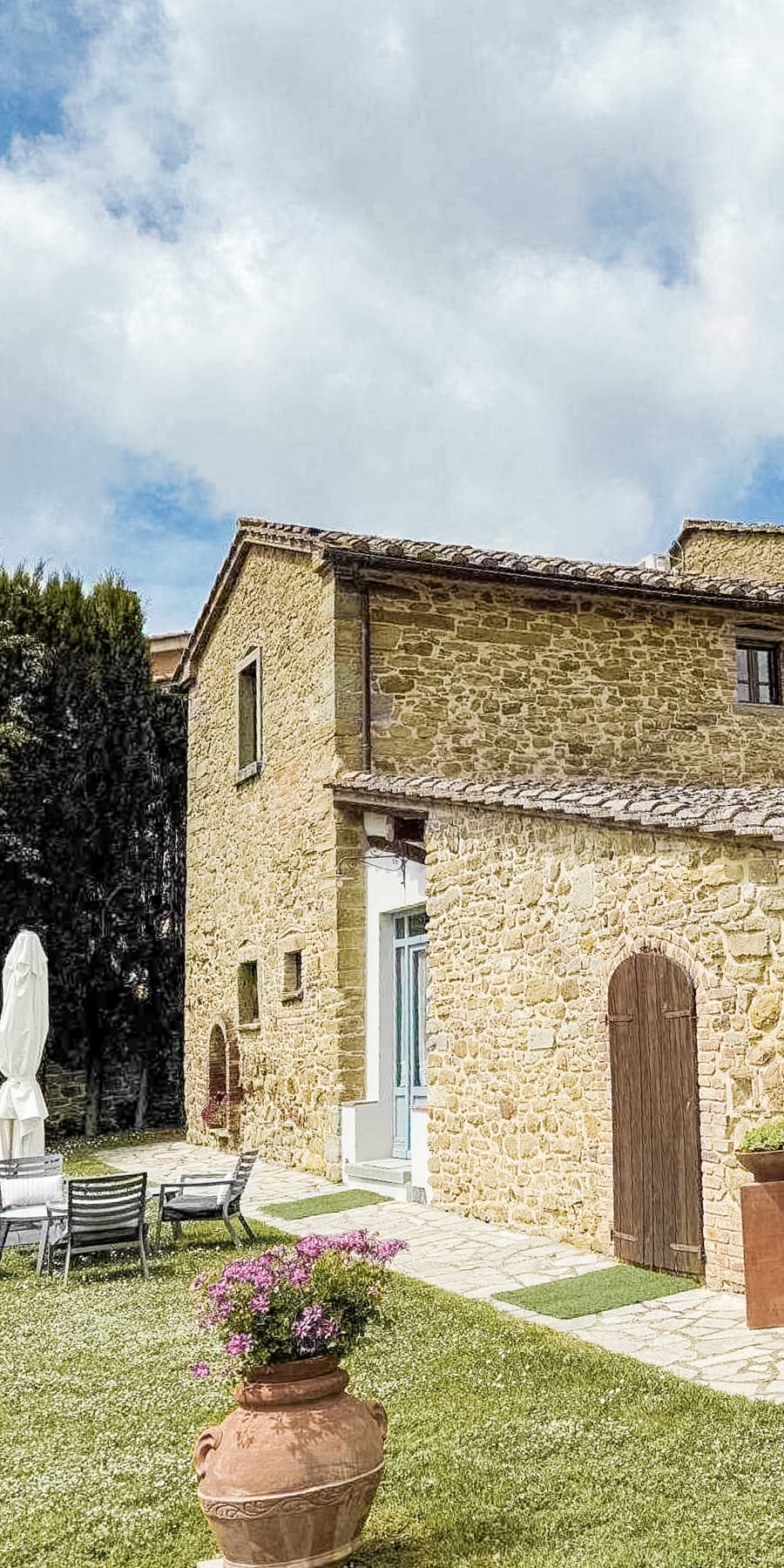 Rustic Country House with Pool in Cortona, Tuscany