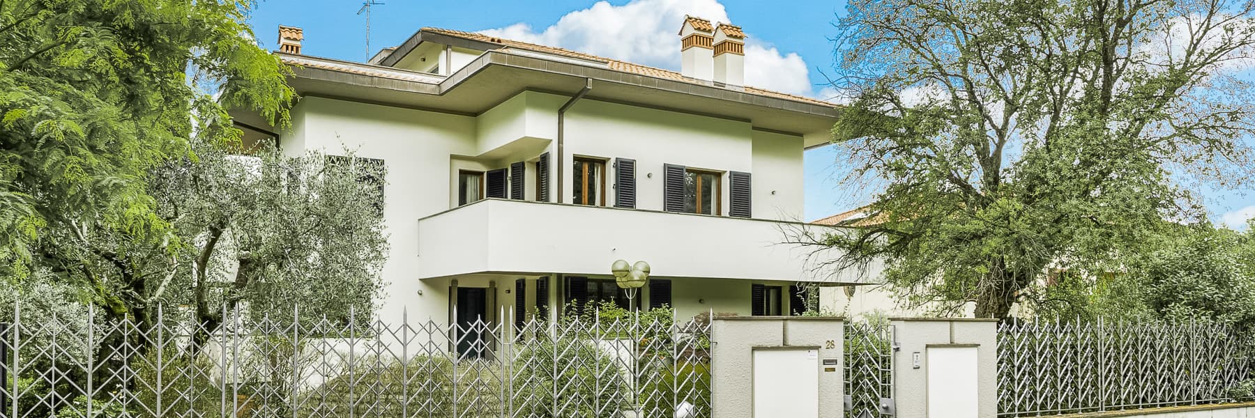 Elegant Villa in Prato, Tuscany with Private Garden