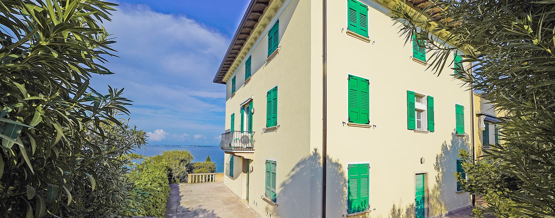 Apartment in Padenghe sul Garda, Lake Garda Area