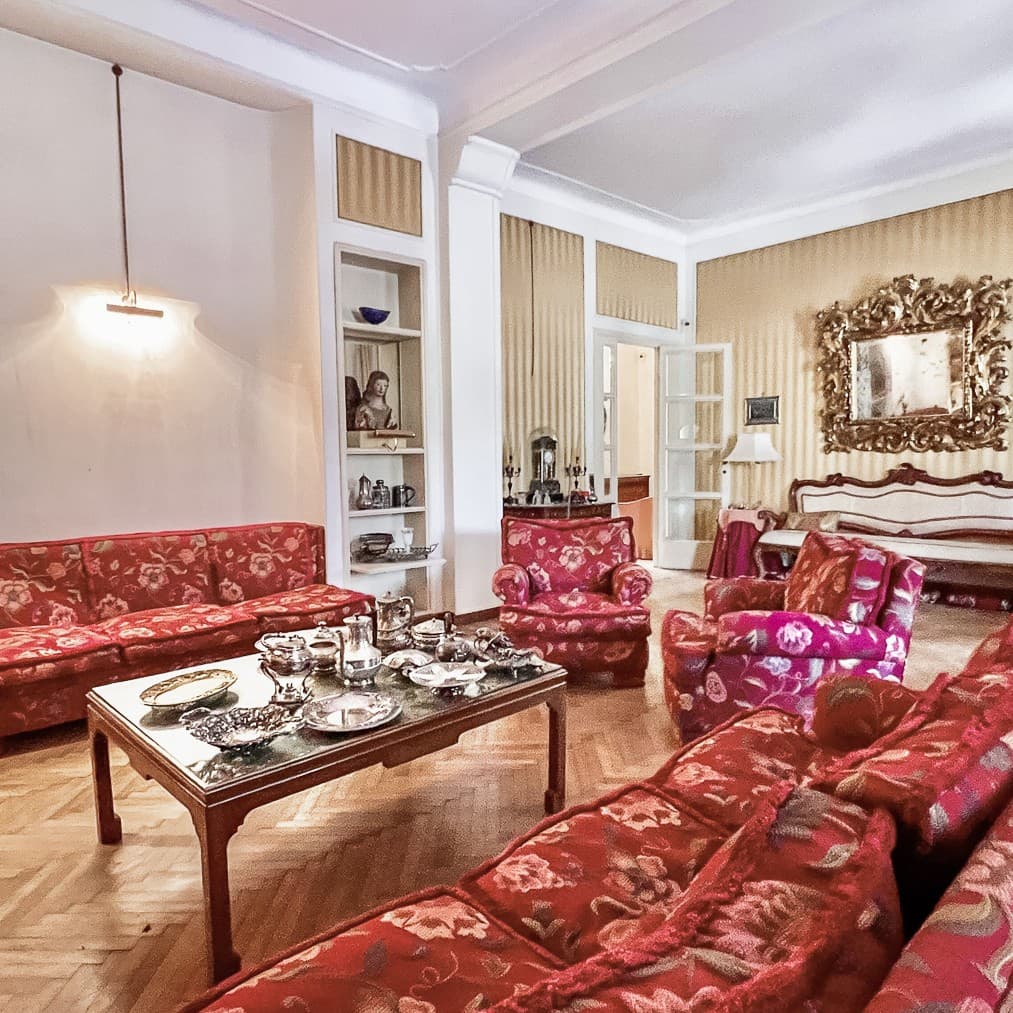 Elegant Apartment in Lucca's Historic Center, Tuscany