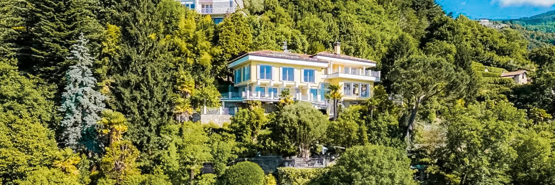 Villa with Lake Maggiore Views in Cannero Riviera