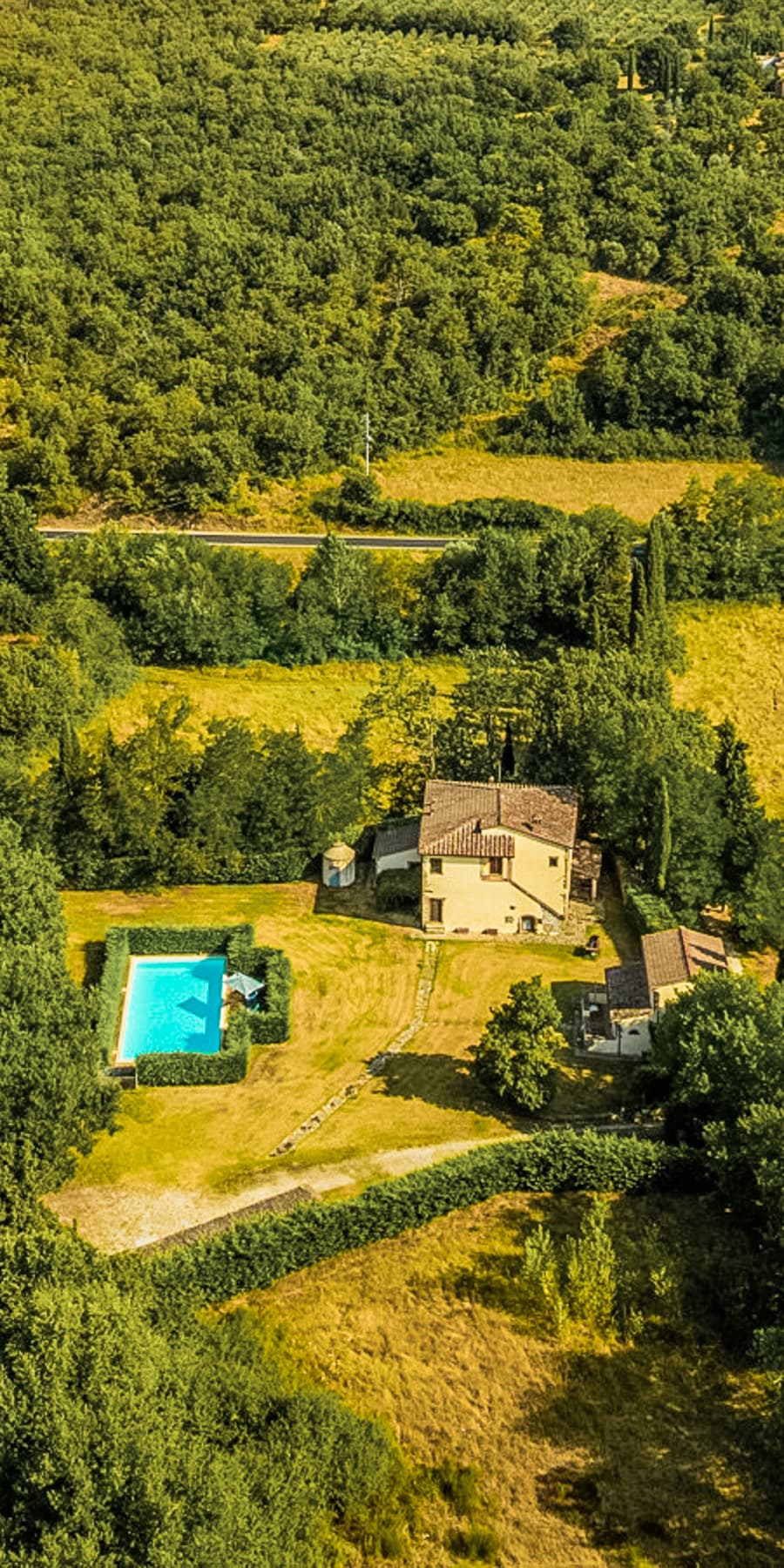 Rustic Country House with Pool in Tuscany's Countryside