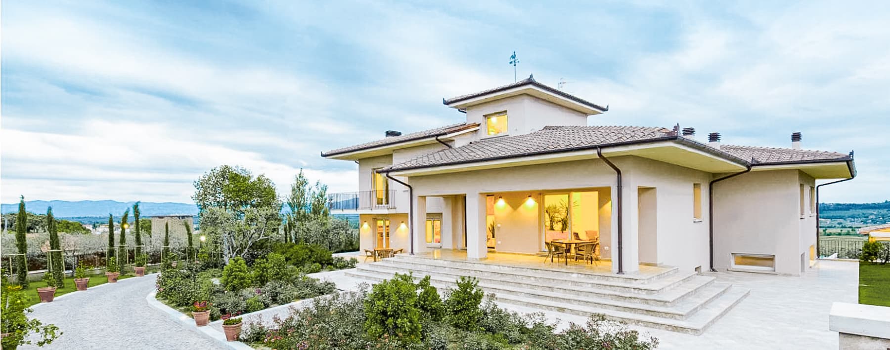 Luxury Villa with Infinity Pool in Tuscany's Foiano