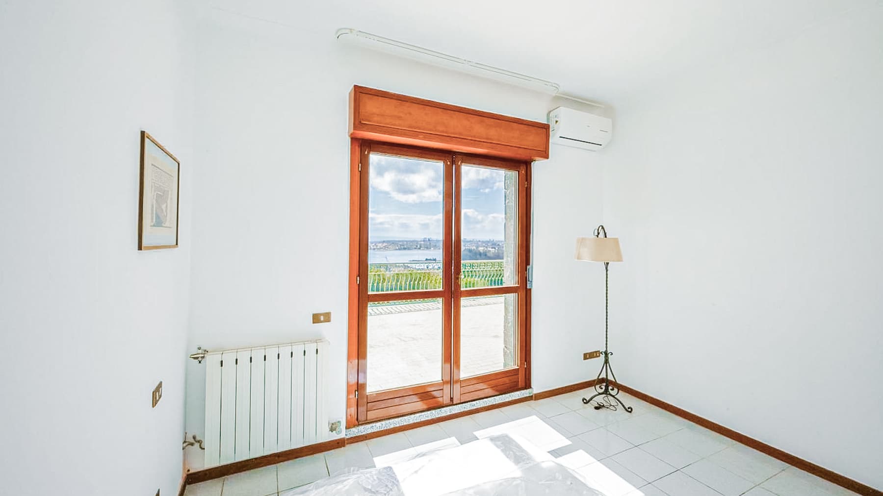 Big Image 14