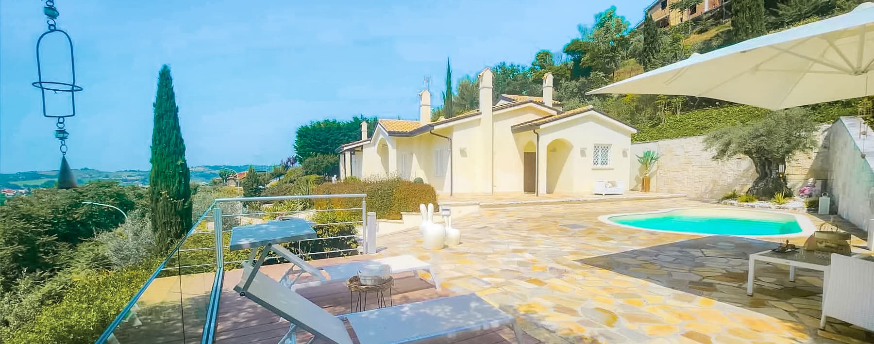 Charming Villa in Acquaviva Picena, Marche Region