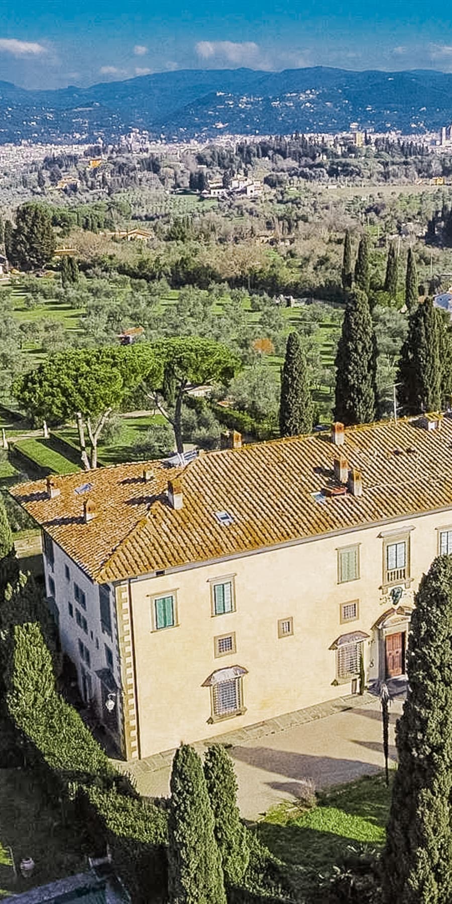 Elegant Apartment in Historic Villa, Florence