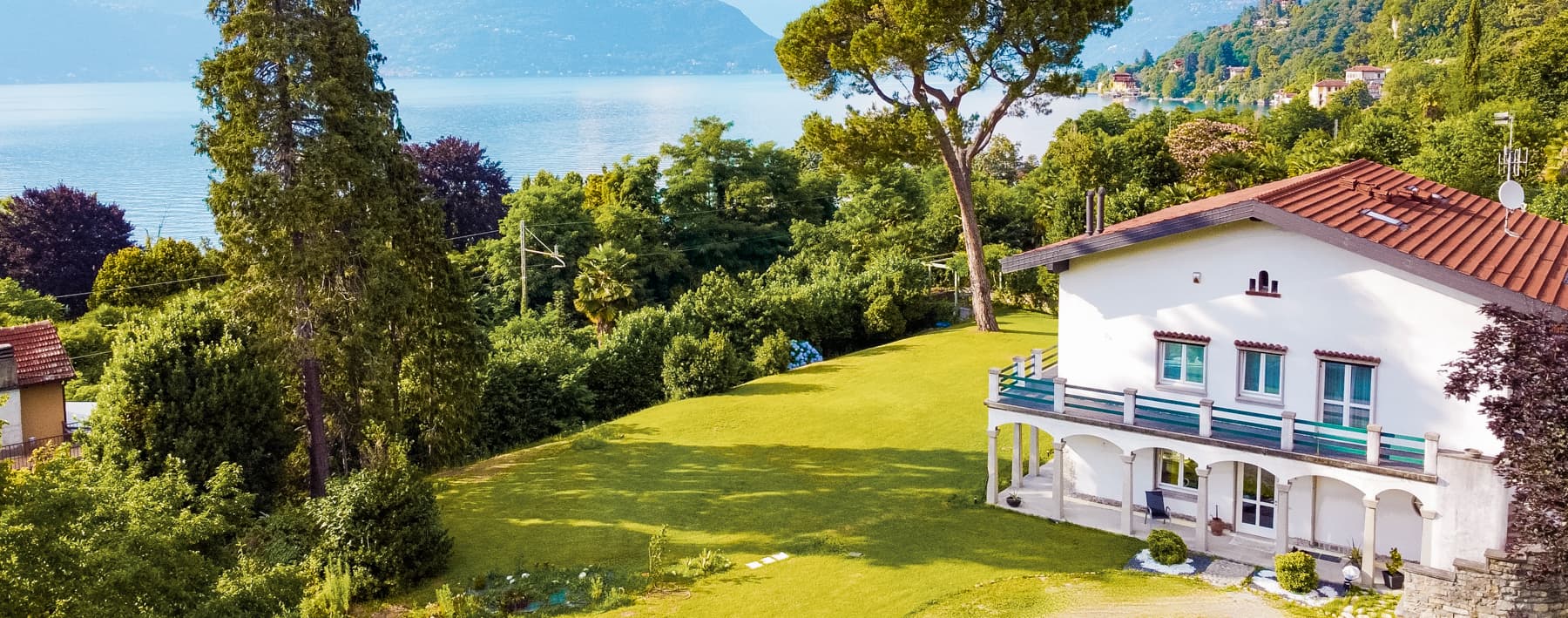 Charming Villa in Brezzo di Bedero, Lombardia