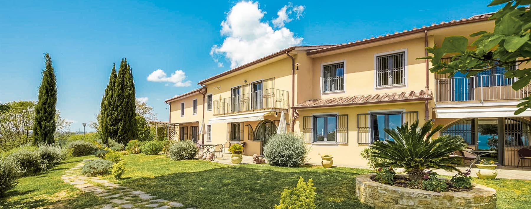 Villa with Lake View in Passignano, Umbria