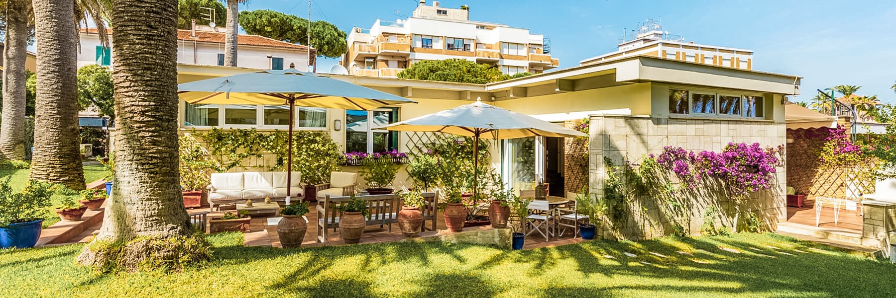 Villa con Giardino a Santa Marinella, a Due Passi dal Mare