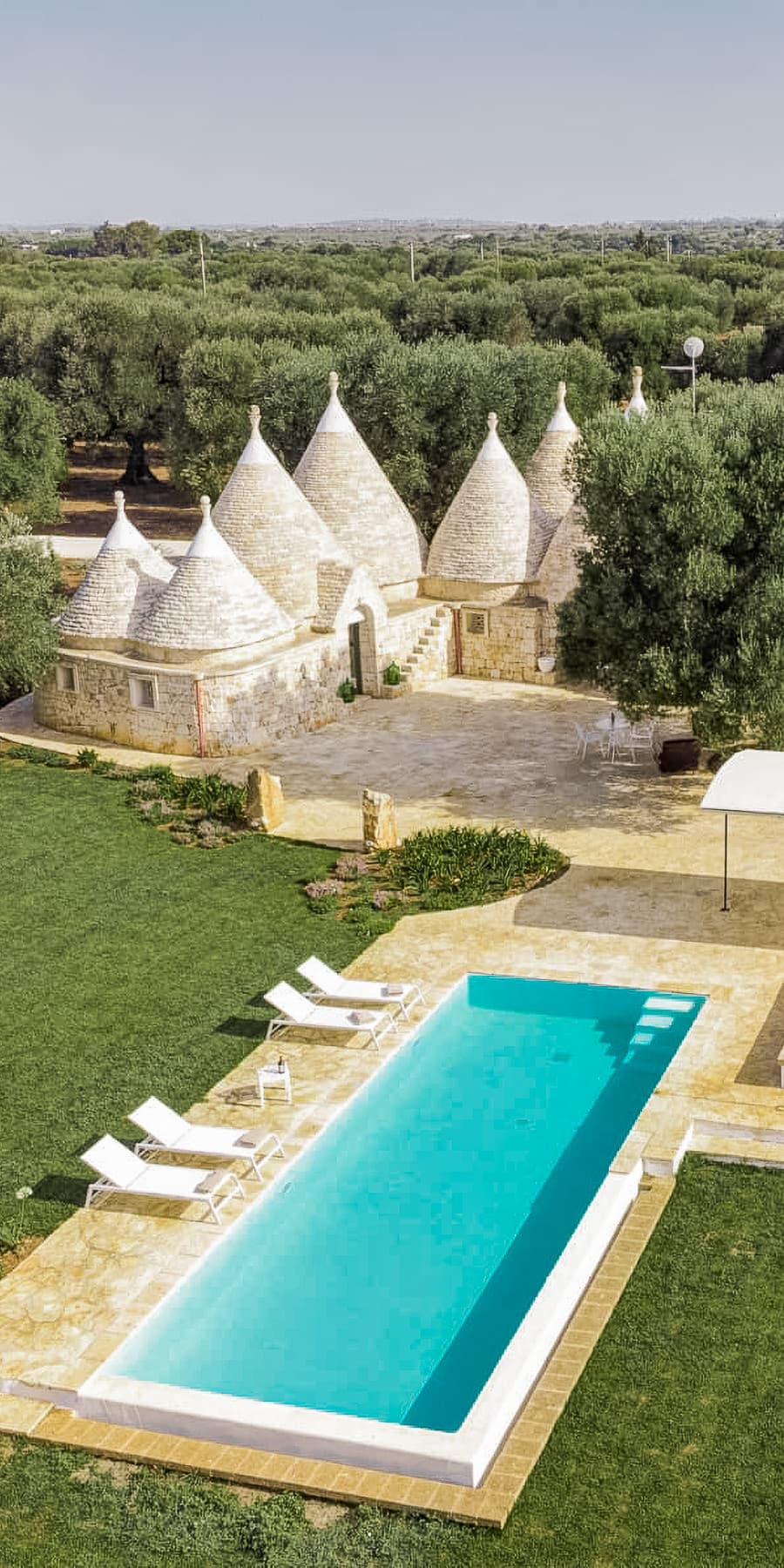 Trullo incantevole con piscina a Ostuni, Puglia