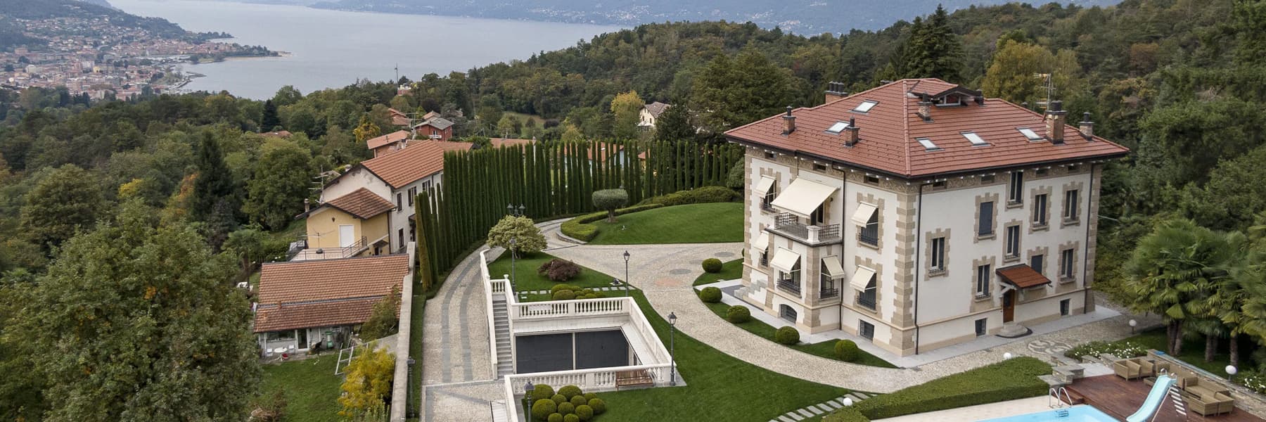 Villa di Lusso a Luino con Vista Lago Maggiore