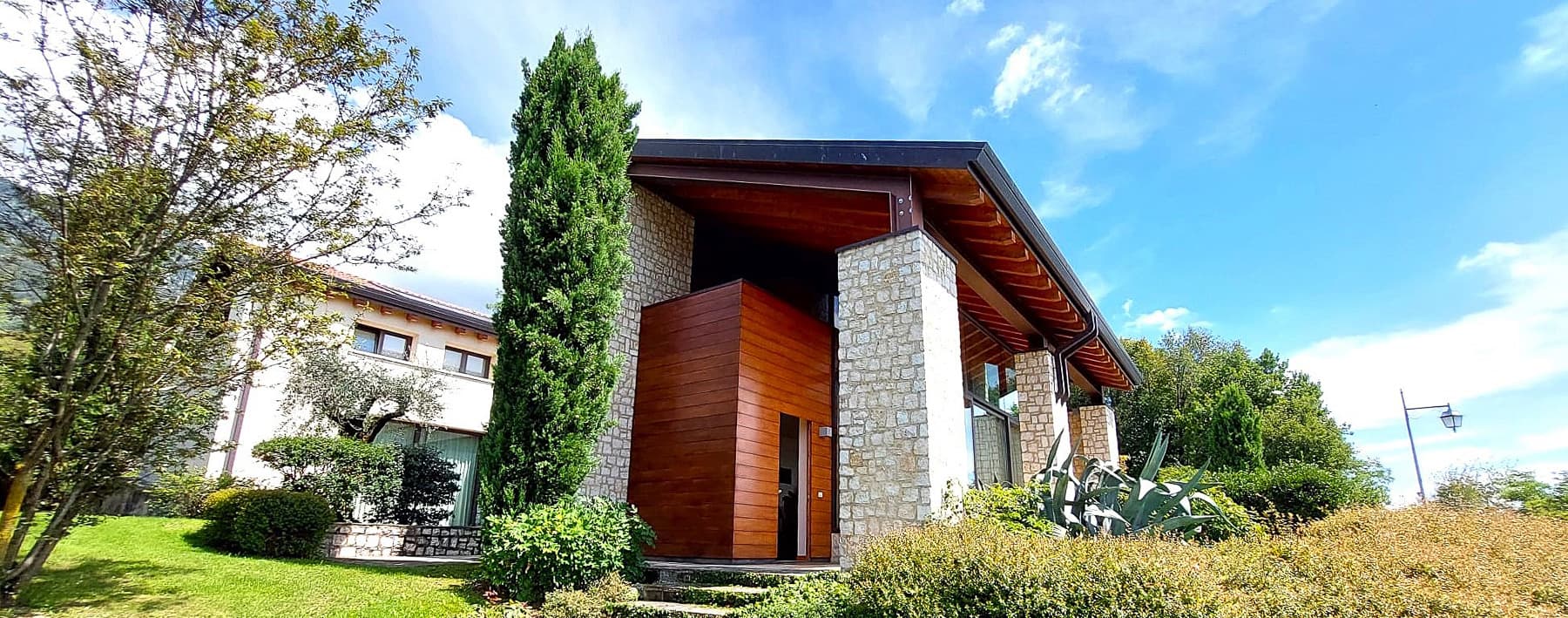 Villa panoramica a Borso del Grappa, Prealpi Venete