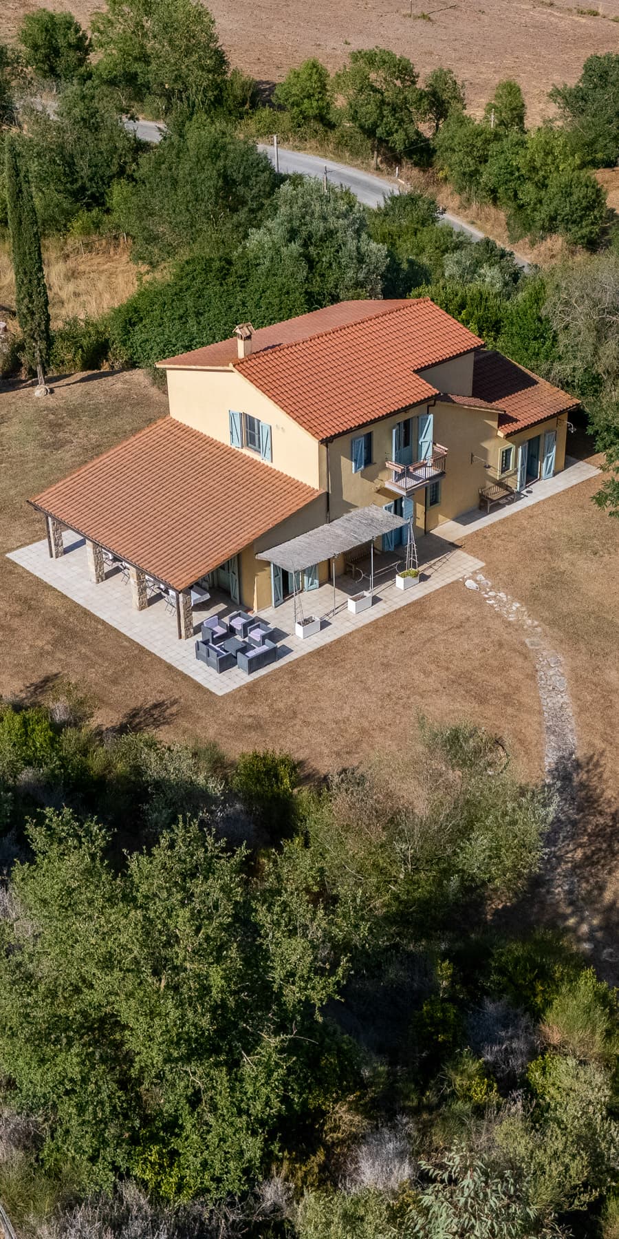 Casale elegante con piscina a Magliano in Toscana