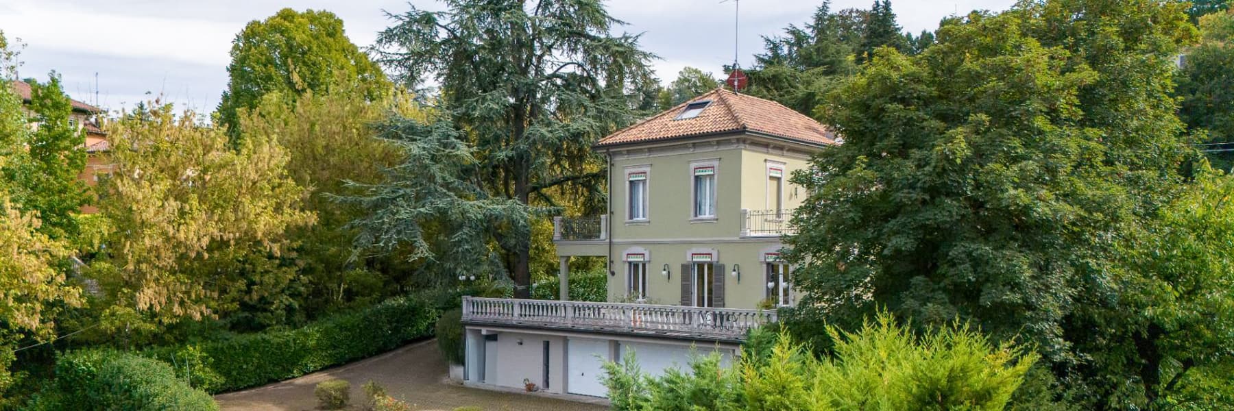 Prestigious Villa with Pool in Tortona, Piedmont