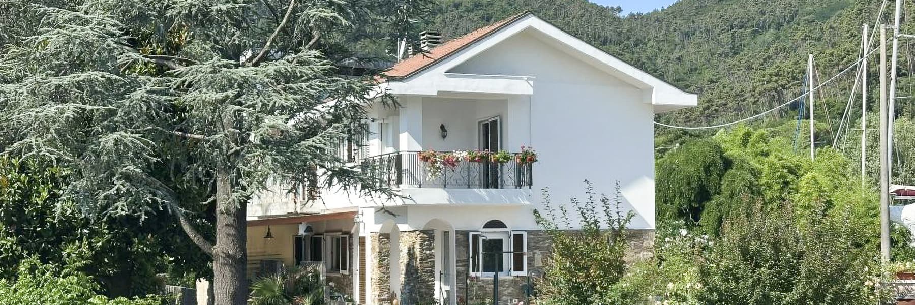 Charming Villa in Ameglia, Liguria's Scenic Retreat