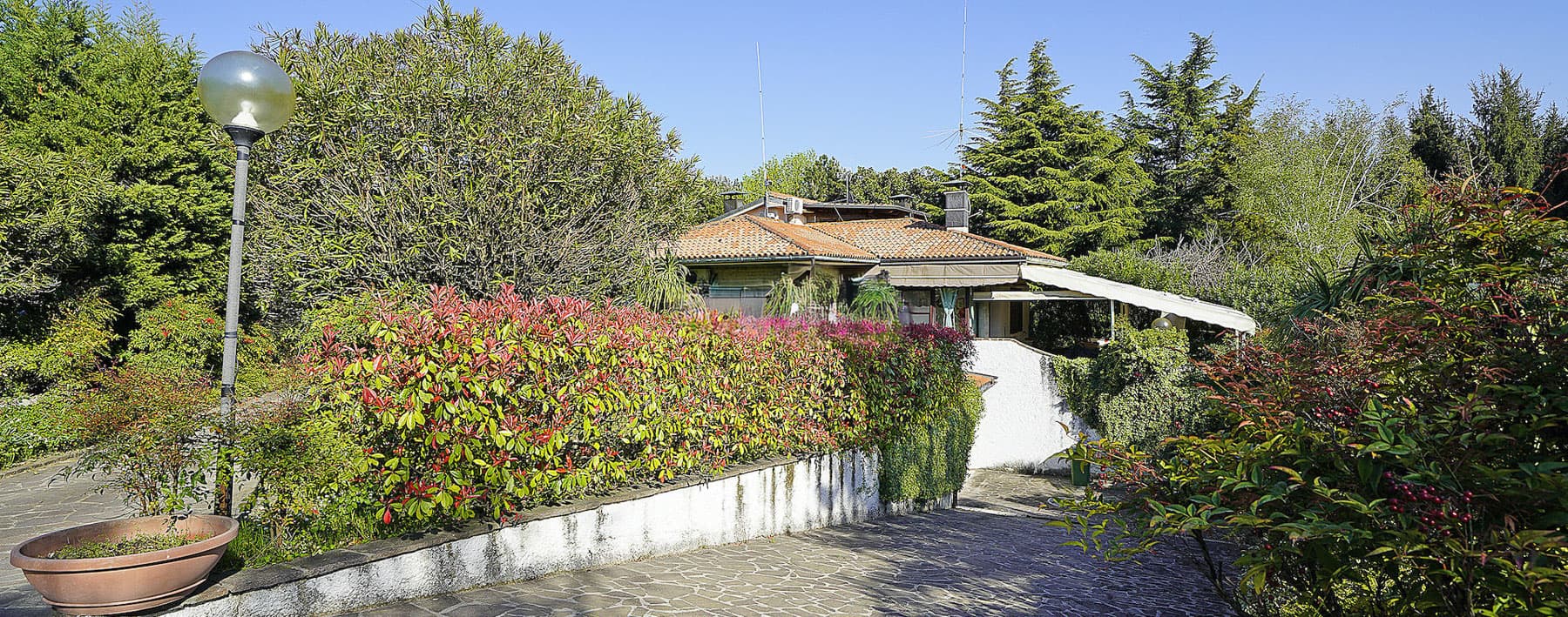 Villa con parco a Soiano del Lago, vicino al Lago di Garda