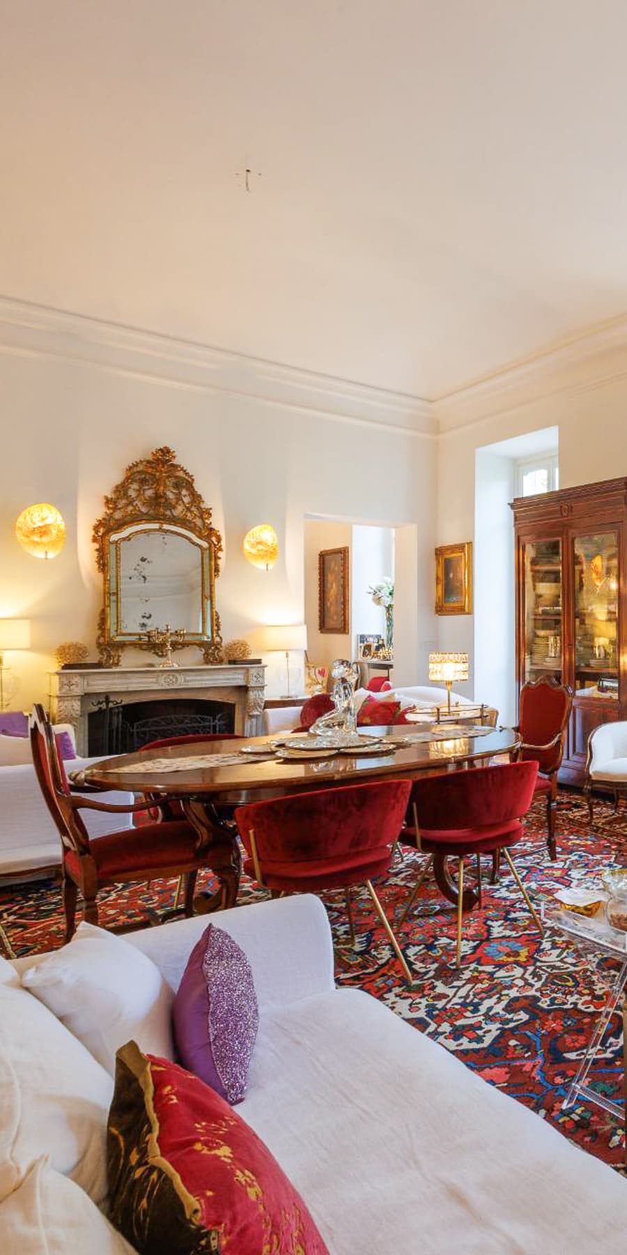 Appartamento d'epoca con terrazzo in centro a Torino