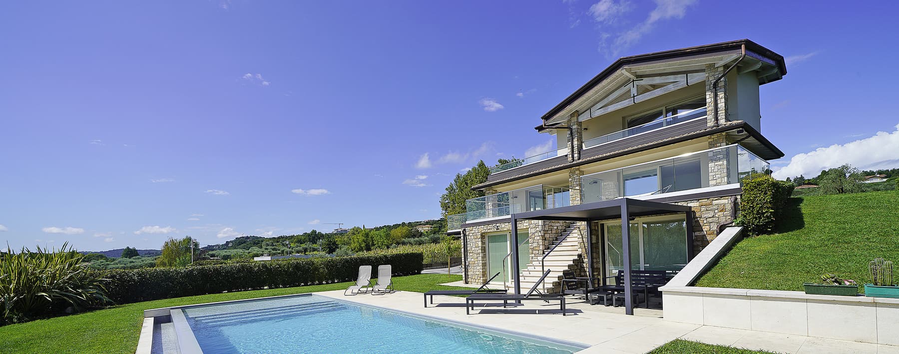 Villa con piscina a Moniga del Garda, Lago di Garda