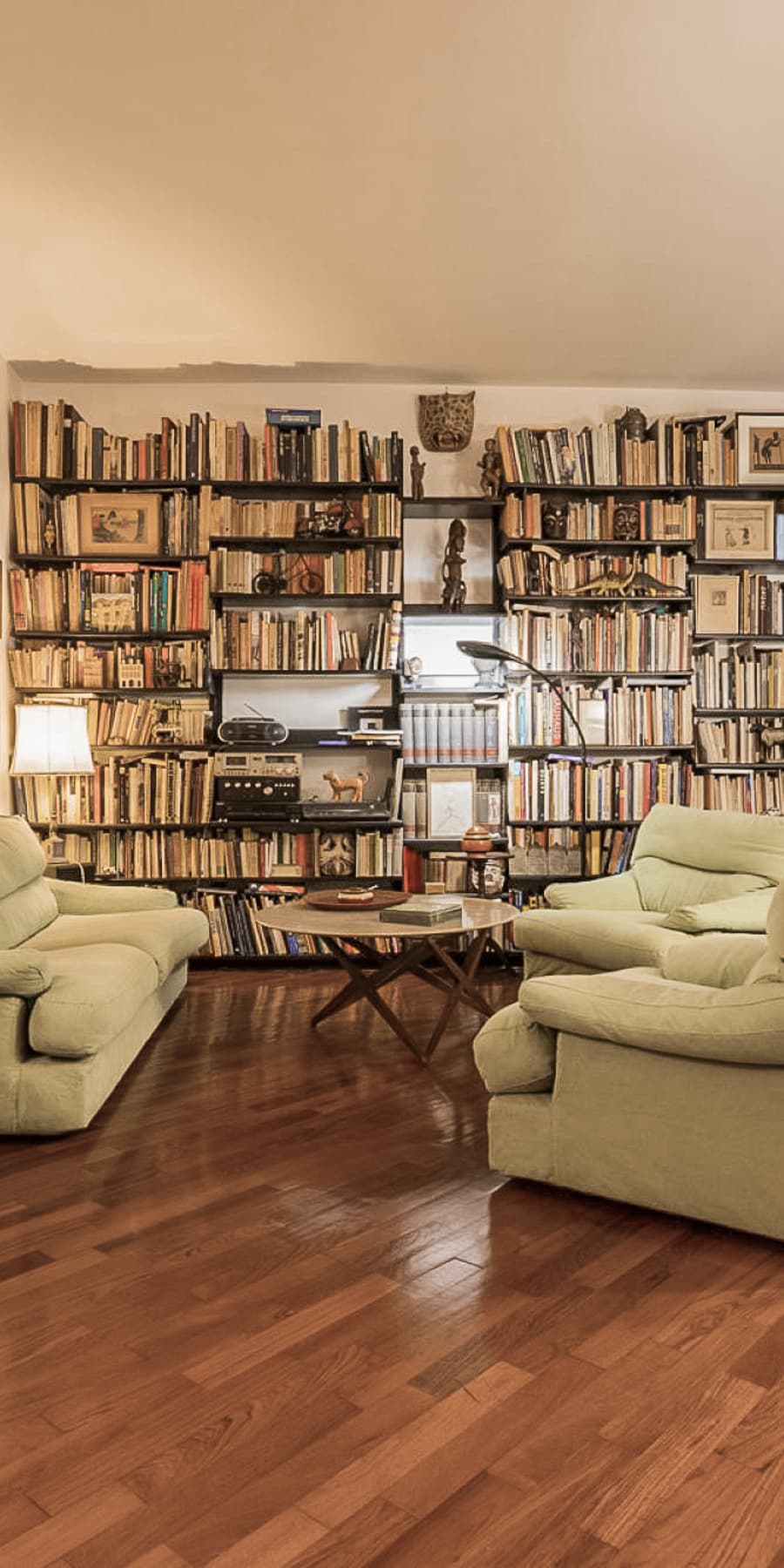 Appartamento a Milano, 137 mq con box e doppia esposizione