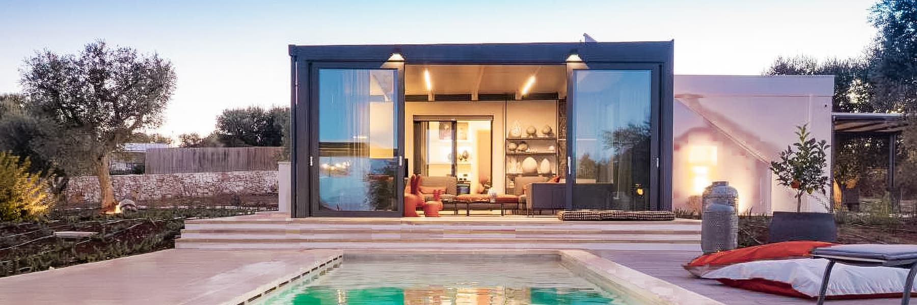 Villa moderna tra le colline di Ostuni, Puglia