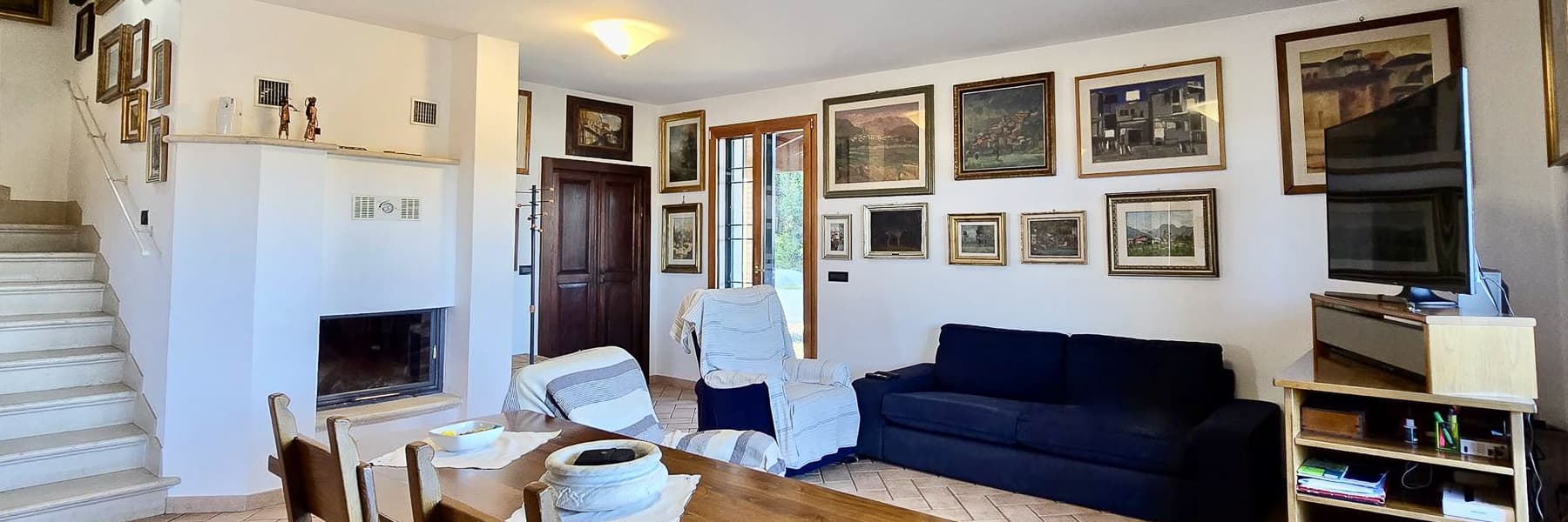 Villa panoramica a Gavardo, immersa nel verde