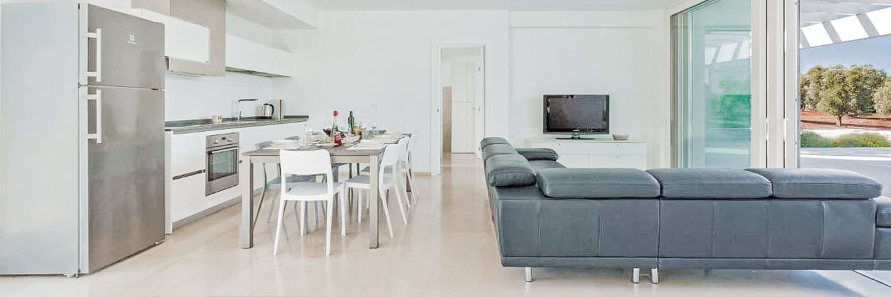 Villa moderna con piscina a Carovigno, Puglia