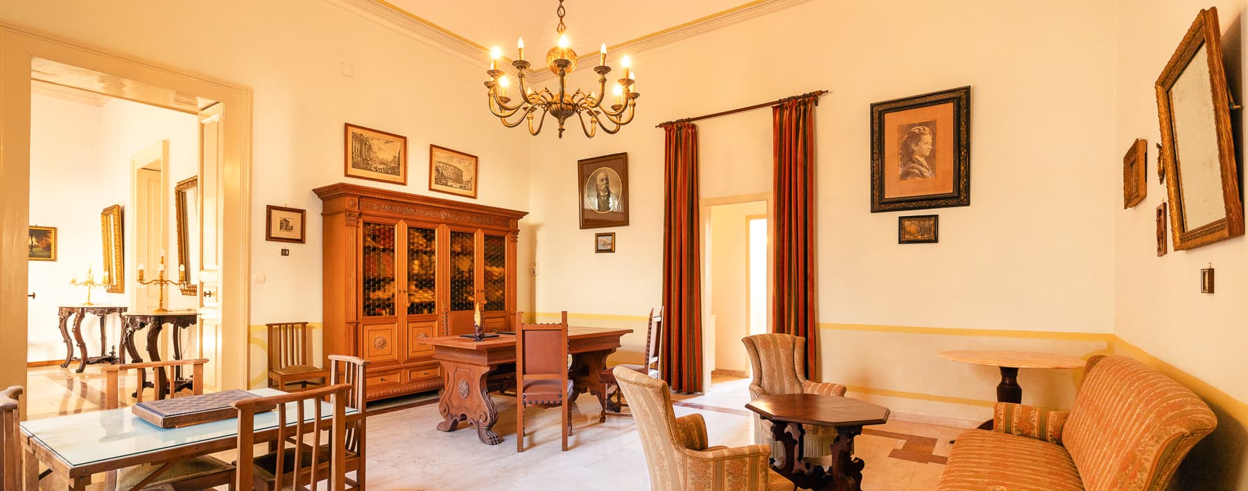 Palazzo storico a Maglie, Puglia, 500 mq di fascino e arte