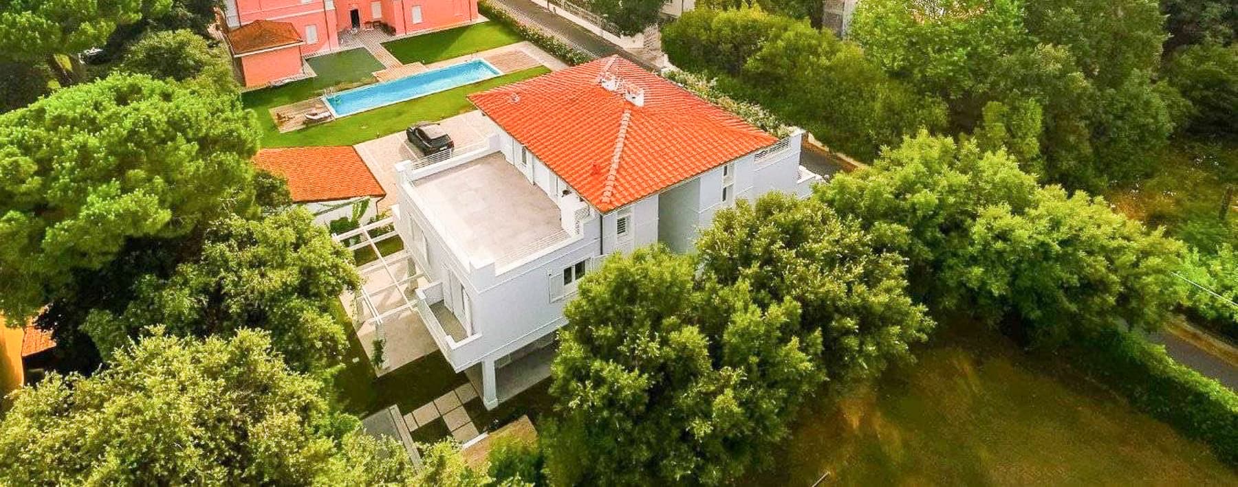 Villa bifamiliare esclusiva a Forte dei Marmi, Toscana