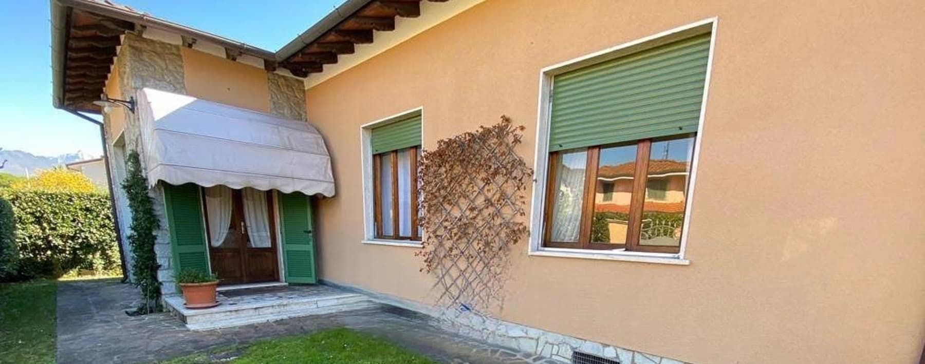 Villa unica a Forte dei Marmi, 300 mt dal mare