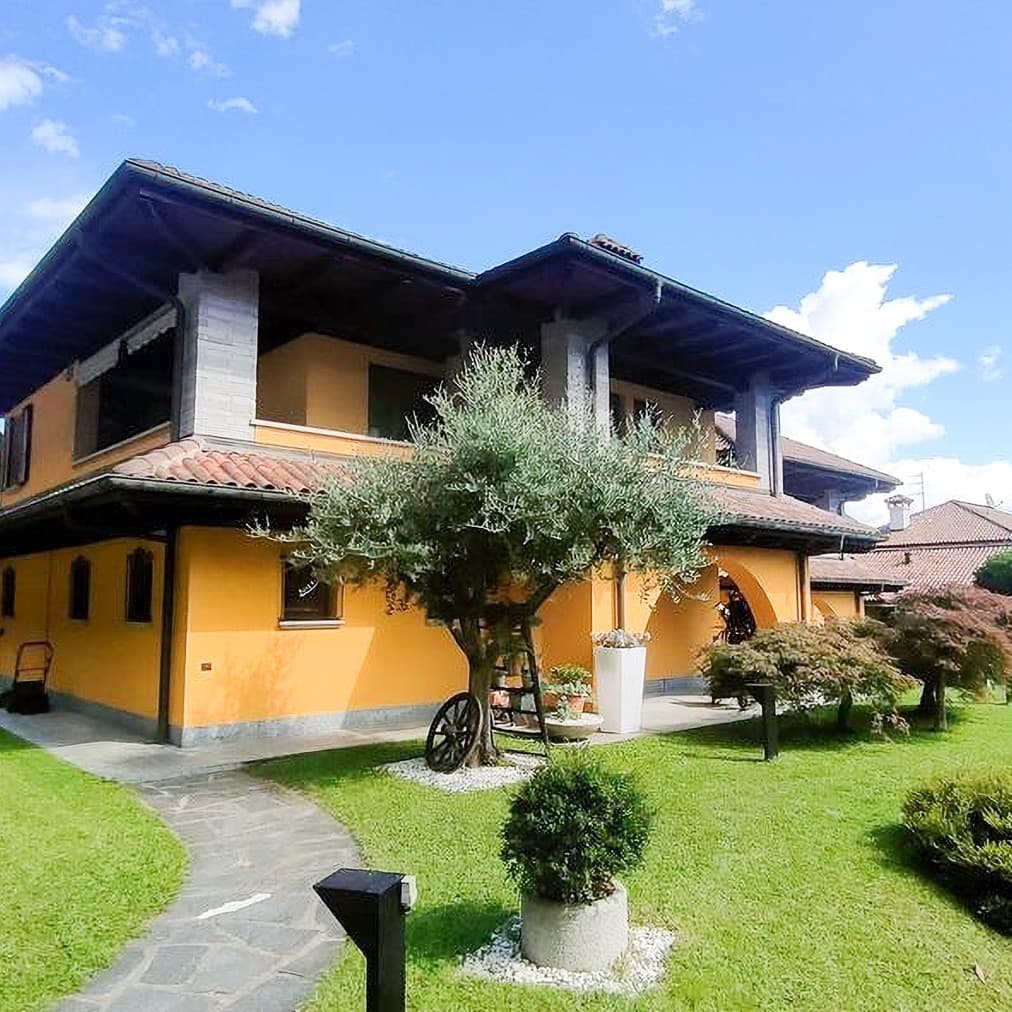 Villa bifamiliare a Verbania sul Lago Maggiore